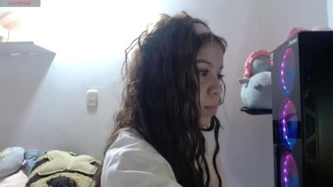 mila online show from May 24, 7:18 am
