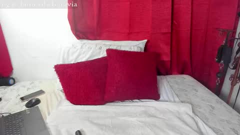 mabel online show from October 11, 9:06 pm