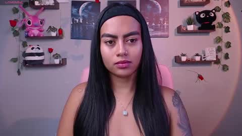 Macey Elliot Modelo Independiente online show from March 10, 10:55 pm