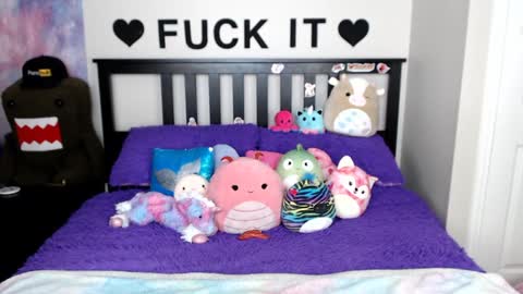 Mackenzie Wolfe online show from January 20, 7:36 am