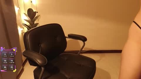 Madame La online show from December 14, 9:59 am