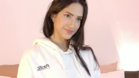 maddie_hart online show from September 19, 3:33 pm