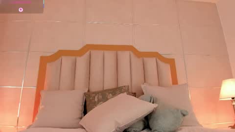    online show from April 16, 9:39 pm