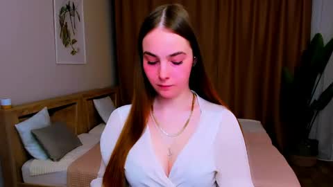 maddy_gate online show from April 12, 6:33 pm