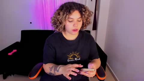 madelaine_taylor online show from December 30, 2:20 am