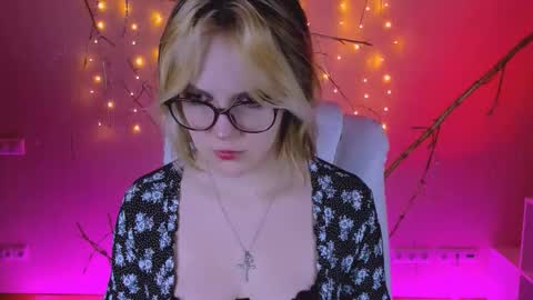 Madeline online show from February 17, 8:57 am