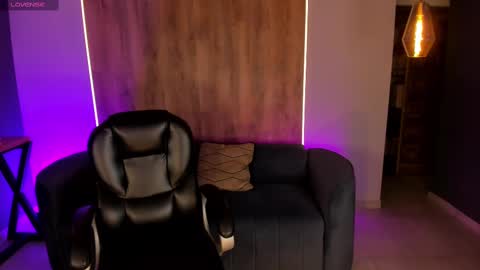 Madeline online show from February 19, 8:01 am