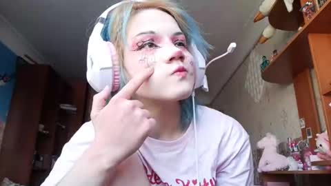 Alice Kaneki online show from February 11, 6:15 am