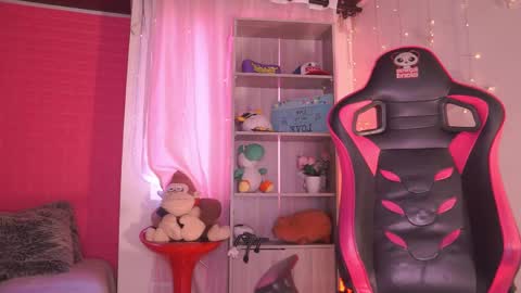 Madison   online show from April 20, 12:08 pm