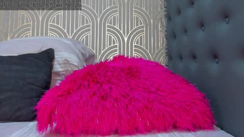   online show from December 31, 2:08 am