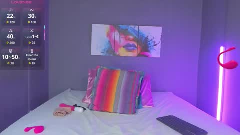 Madi online show from November 22, 5:59 pm