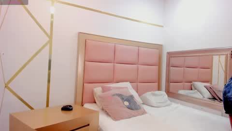 Mady online show from December 6, 4:03 am