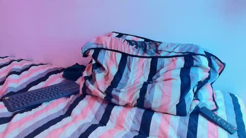 mady  online show from September 22, 4:11 am