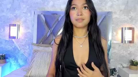 Mady Roa online show from June 4, 4:06 am