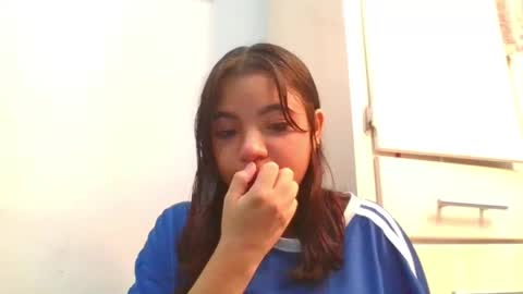 maggie online show from October 20, 3:42 am