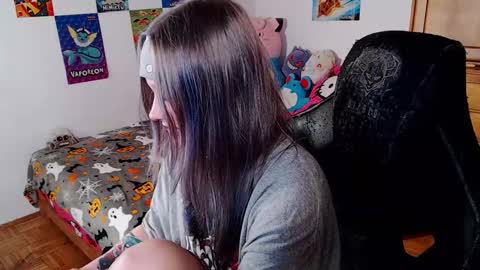 Magdalene Swaggy online show from November 3, 4:22 pm