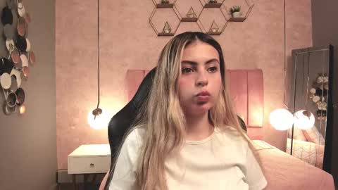 Fer online show from October 4, 9:52 pm