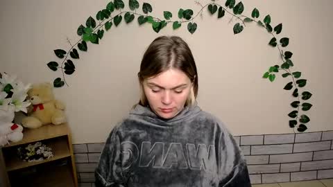 magic_katarina_ online show from January 16, 6:03 am