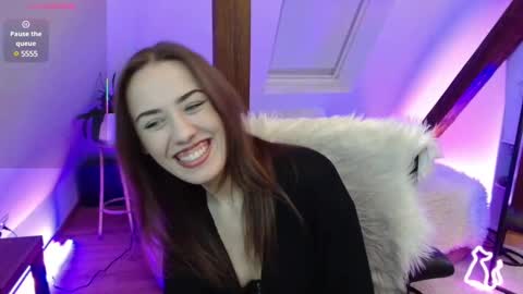 Zooey online show from March 3, 7:35 pm