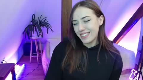 Zooey online show from February 18, 7:54 pm