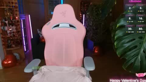 Nicole online show from February 12, 8:32 pm