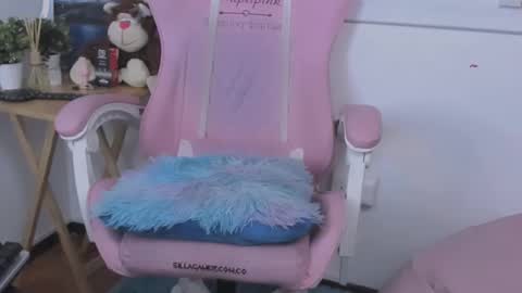   online show from September 20, 5:44 pm