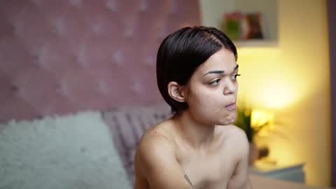  Maia  online show from October 26, 11:44 pm