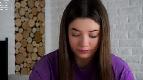 Lucy online show from February 16, 3:06 am