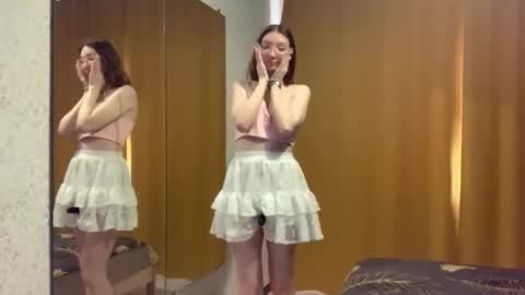 Elina online show from September 27, 9:05 am