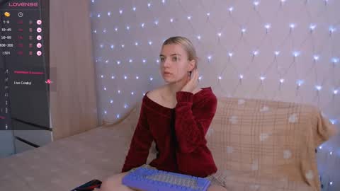 Your kitty online show from March 8, 2:54 am