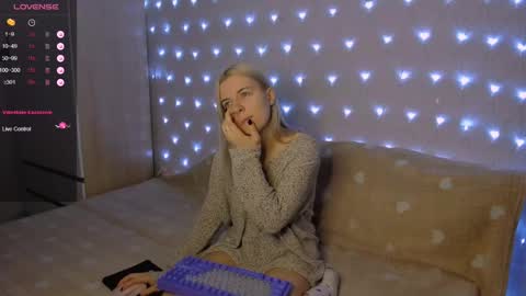 Your kitty online show from January 18, 3:27 pm