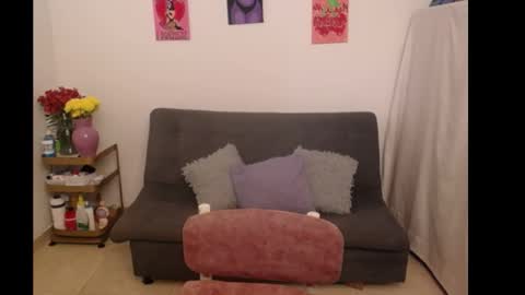 maily online show from November 20, 1:06 am