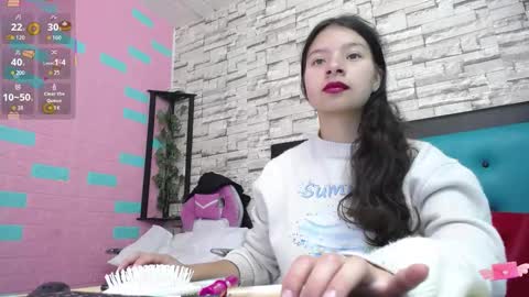  MAILY CAN  online show from October 31, 12:53 pm