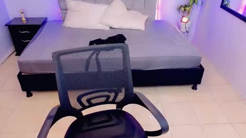 MAITE STONE1 online show from November 21, 4:03 am