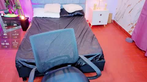 MAITE STONE1 online show from February 13, 4:03 am