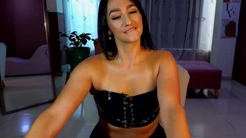 malen_fitnessmilf online show from October 30, 12:06 pm