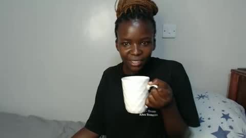 lati online show from October 30, 2:18 pm