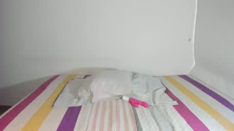 instagram  nueela   online show from October 6, 8:35 pm