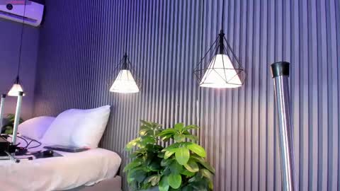 Malu online show from March 4, 5:24 pm