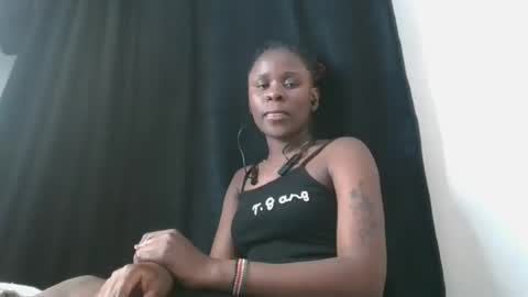 mamaa online show from April 14, 7:47 pm