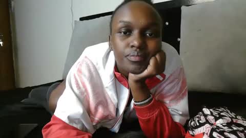 mamaa online show from October 5, 8:25 pm