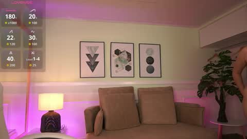 Mandy Collins online show from April 10, 11:38 am