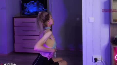 Amelie online show from December 15, 10:26 pm