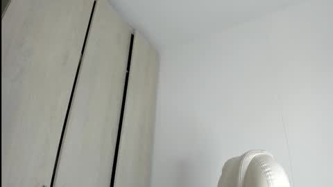 MANUELA online show from December 18, 2:22 pm