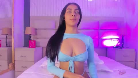 Manuela online show from February 22, 9:48 pm