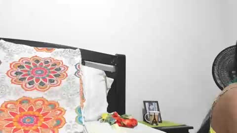 Mara online show from February 25, 1:43 pm