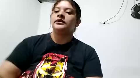 mara_lopez001 online show from May 21, 10:24 am