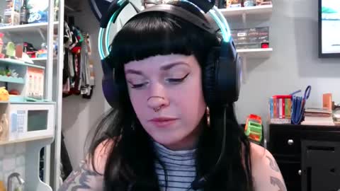 MarcelineAltaria online show from February 20, 5:44 am