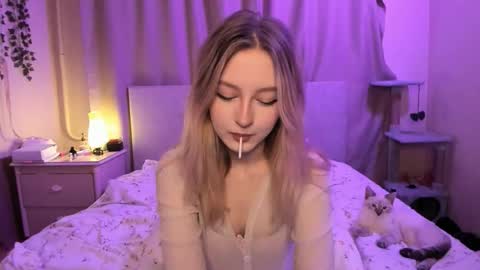 Margo online show from September 15, 8:27 pm