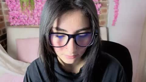 Maria online show from April 4, 1:32 pm